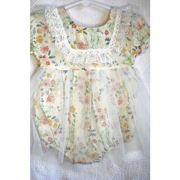 Boutique Baby Girl Clothes 1 Pc Romper Floral Lace Sheer 3-6mos - Picture 3 of 5